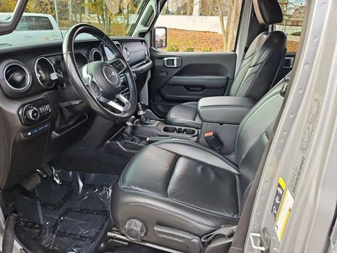Used 2021 Jeep Wrangler Unlimited Rubicon 4xe w/ Cold Weather Group image 6