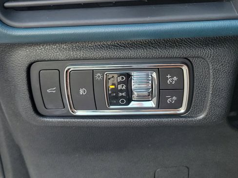 Used 2020 Lincoln Corsair Reserve w/ Equipment Group 201A image 16