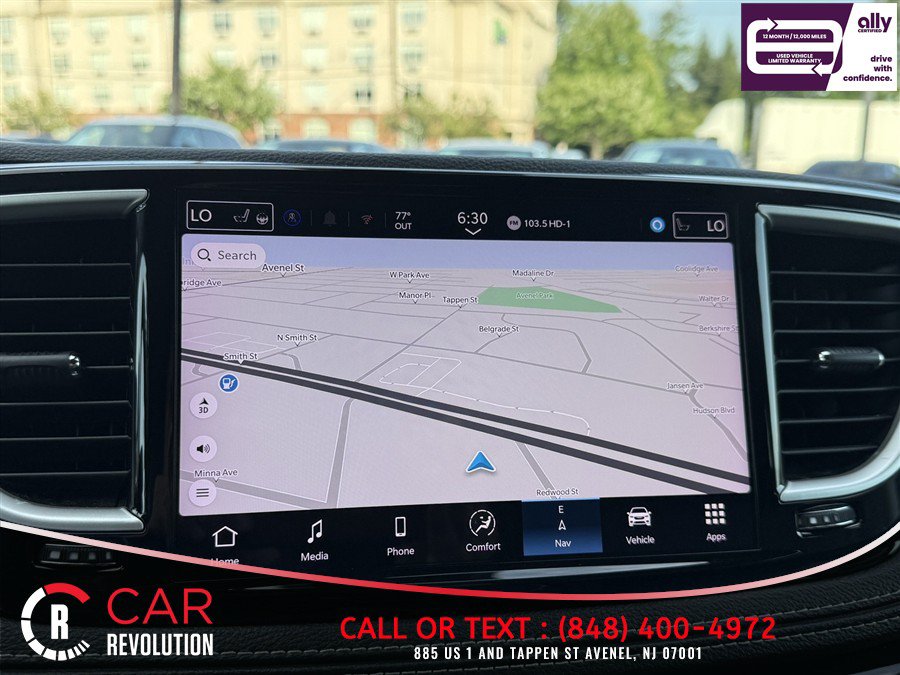 Used 2024 Chrysler Pacifica Limited FWD image 22