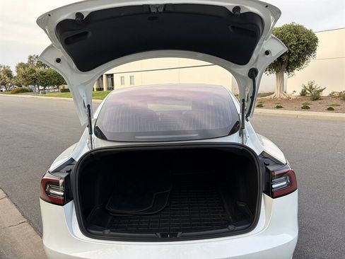 Used 2018 Tesla Model 3 Long Range image 7