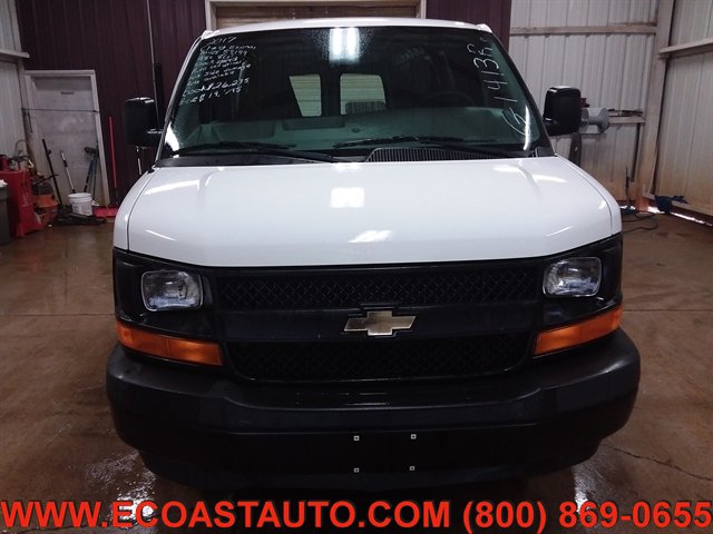 Used 2017 Chevrolet Express 2500 RWD image 9