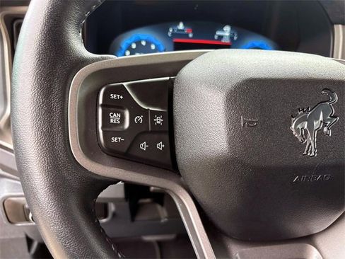Used 2025 Ford Bronco Outer Banks image 18
