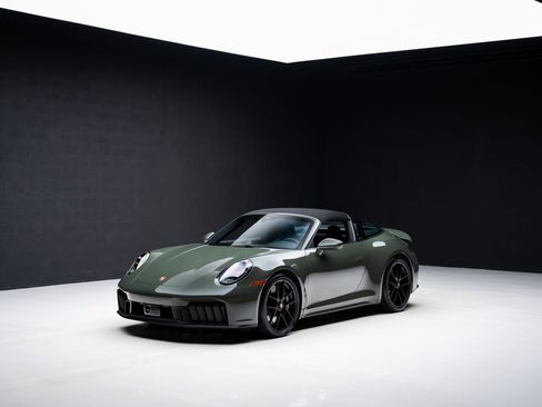 Used 2026 Porsche 911 Targa 4 GTS image 4