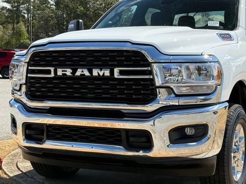 Used 2024 RAM 2500 Big Horn image 10