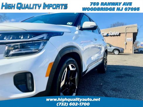 Used 2024 Kia Seltos SX image 9