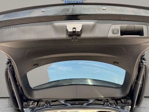 Used 2023 Buick Envision Essence image 10