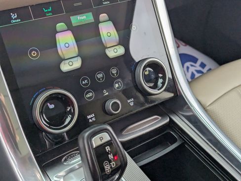 Used 2020 Land Rover Range Rover Sport HSE image 22