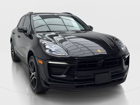Used 2023 Porsche Macan Turbo AWD/4WD image 2