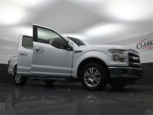 Used 2017 Ford F150 Lariat w/ Equipment Group 501A Mid image 28