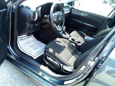 Used 2020 Kia Forte LXS image 11