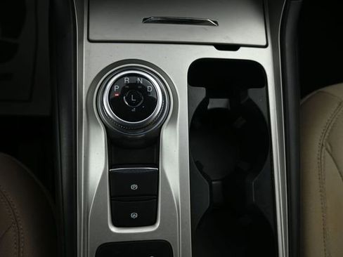 Used 2021 Ford Explorer XLT image 20