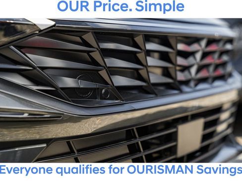 New 2025 Hyundai Elantra Limited image 9