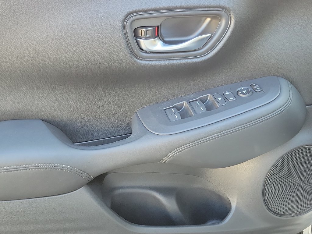 Certified 2025 Honda HR-V LX image 20