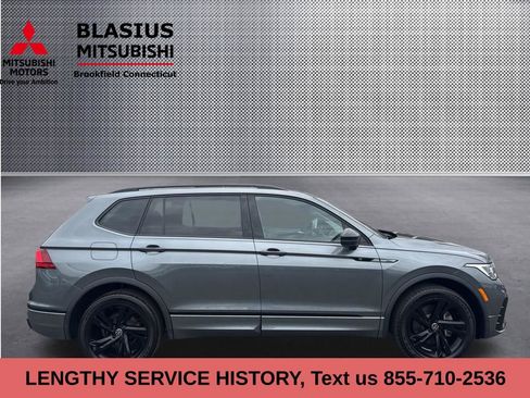 Used 2023 Volkswagen Tiguan SE R-Line AWD/4WD image 5