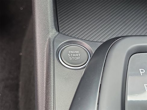 New 2025 Kia K4 LXS image 29