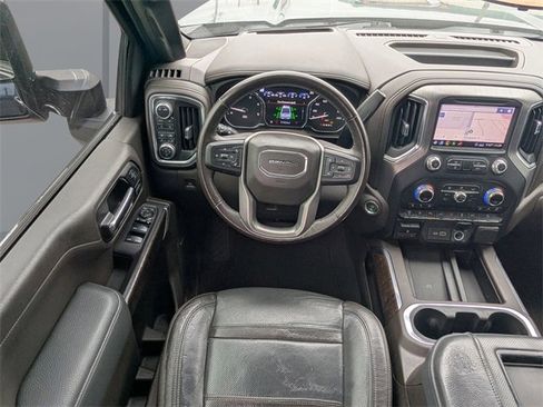 Used 2020 GMC Sierra 2500 Denali w/ Technology Package image 16