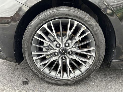 Certified 2023 Kia Forte GT-Line w/ GT-Line Technology Package image 28