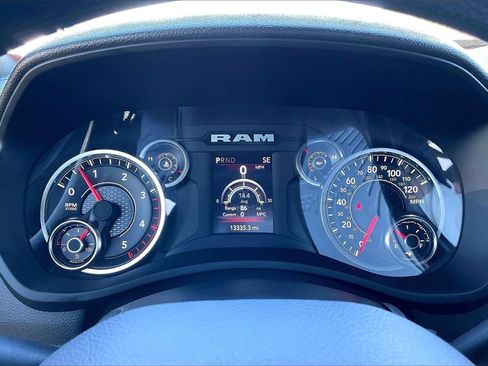 Used 2024 RAM 3500 Tradesman w/ Chrome Appearance Group image 12