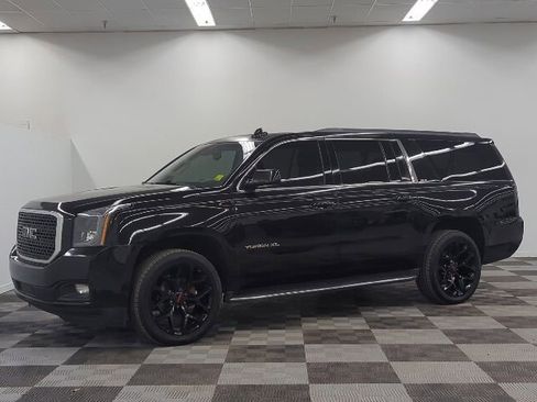 Used 2016 GMC Yukon XL SLT w/ HD Trailering Package AWD/4WD image 3