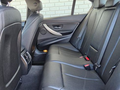Used 2016 BMW 320i xDrive Sedan AWD/4WD image 11