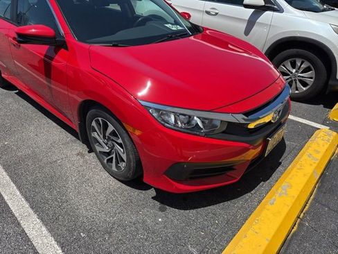 Used 2018 Honda Civic EX image 7