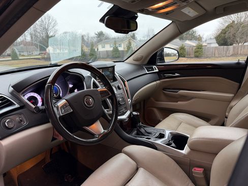 Used 2012 Cadillac SRX Premium image 18