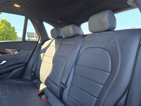 Used 2020 Mercedes-Benz GLC 300 4MATIC image 17