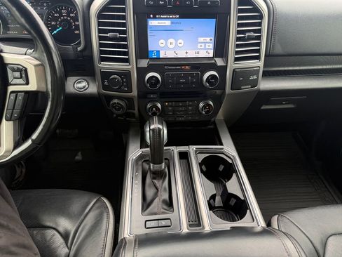 Used 2018 Ford F150 Platinum w/ Equipment Group 701A Luxury AWD/4WD image 20