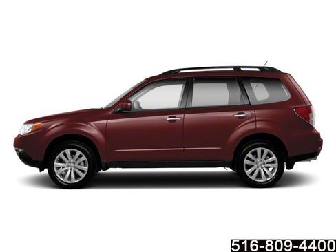 Used 2013 Subaru Forester 2.5X AWD/4WD image 4