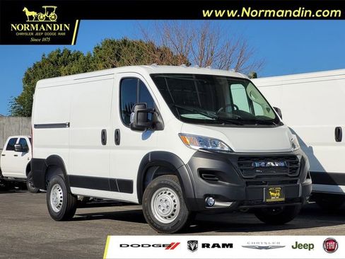 New 2026 RAM ProMaster 1500 w/ Convenience Group image 1