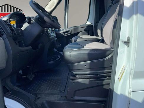 Used 2025 RAM ProMaster 2500 w/ Convenience Group FWD image 29