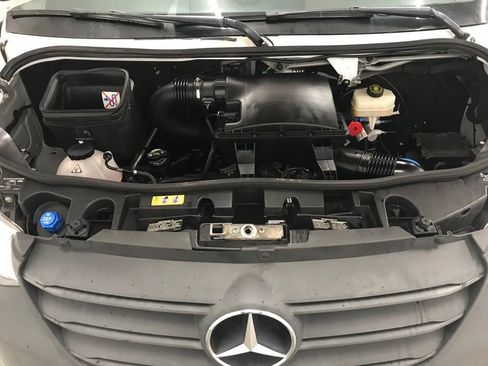 Used 2021 Mercedes-Benz Sprinter 144 Cargo image 29