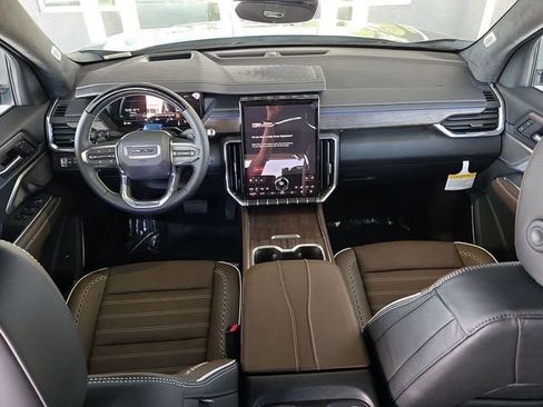 New 2026 GMC Acadia Denali Ultimate image 15