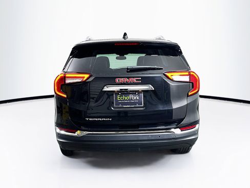 Used 2022 GMC Terrain SLT w/ Tech Package image 7