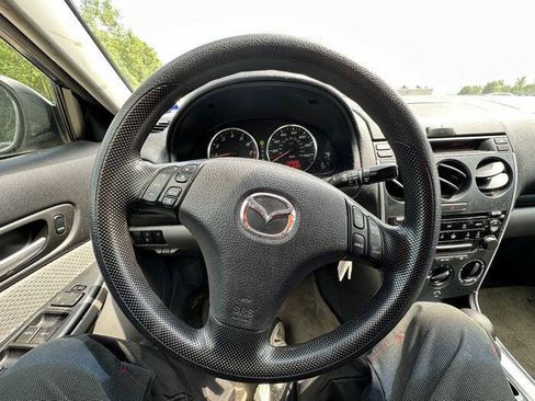 Used 2006 MAZDA MAZDA6 i w/ Convenience Pkg FWD image 35