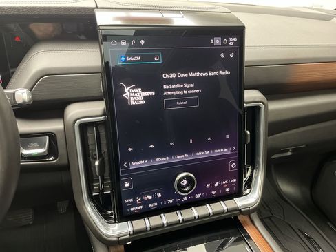 Certified 2025 GMC Yukon XL Denali w/ Sun & Power Step Package image 22