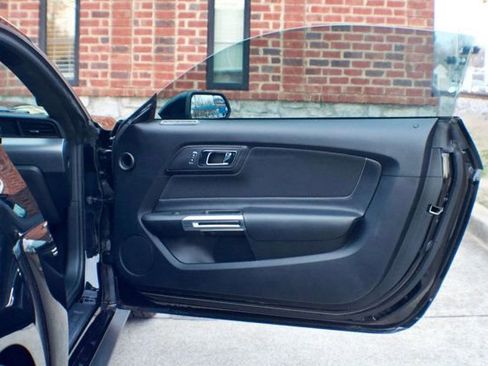 Used 2017 Ford Mustang GT w/ GT Performance Package image 35