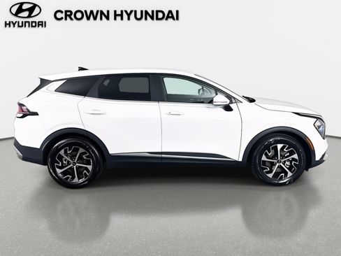 Used 2023 Kia Sportage EX image 5
