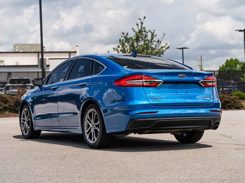 Used 2019 Ford Fusion SEL FWD image 5
