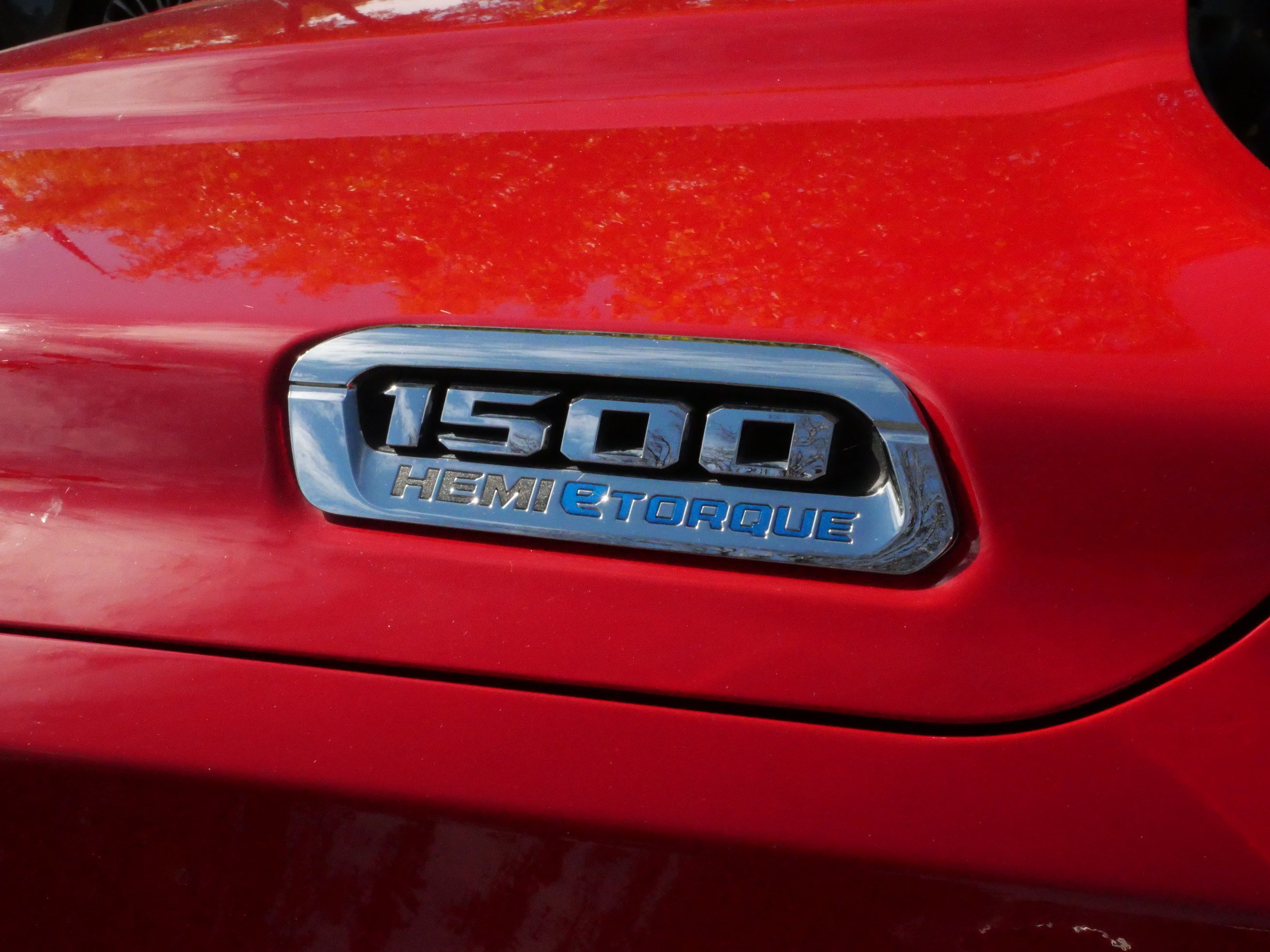 Used 2023 RAM 1500 Laramie AWD/4WD image 18