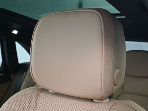 Used 2026 Porsche Macan AWD/4WD image 20