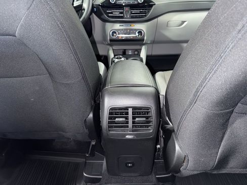 Used 2023 Ford Escape Active image 28