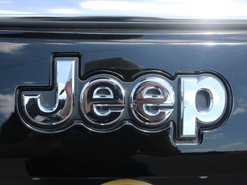 Used 2024 Jeep Compass Sport AWD/4WD image 27