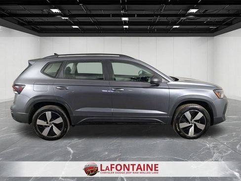 Used 2025 Volkswagen Taos S image 6