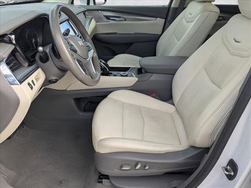 Used 2021 Cadillac XT5 Premium Luxury w/ LPO, Floor Liner Package image 17