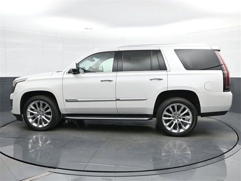 Used 2019 Cadillac Escalade Luxury image 5