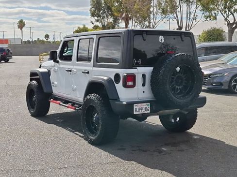 Used 2018 Jeep Wrangler Unlimited Sport S AWD/4WD image 7