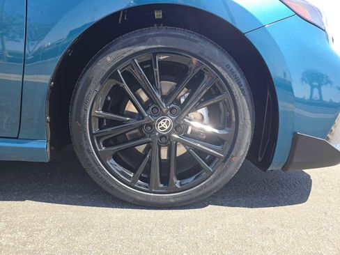 Used 2025 Toyota Camry SE image 8