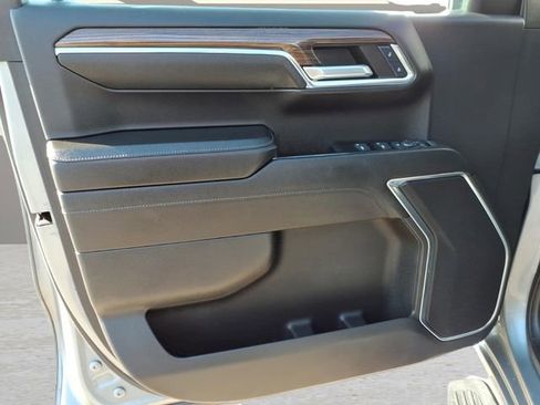 Used 2024 Chevrolet Silverado 1500 LT AWD/4WD image 14