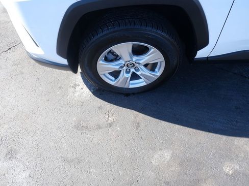 Used 2020 Toyota RAV4 LE image 33